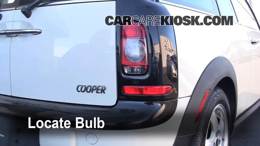 2009 Mini Cooper Clubman 1.6L 4 Cyl. Lights Turn Signal - Rear (replace bulb)